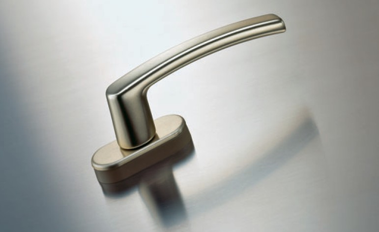 Roto handle in Nickel Silver Anodized