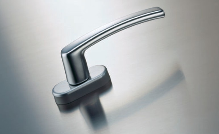 Roto handle in Silver Anodized