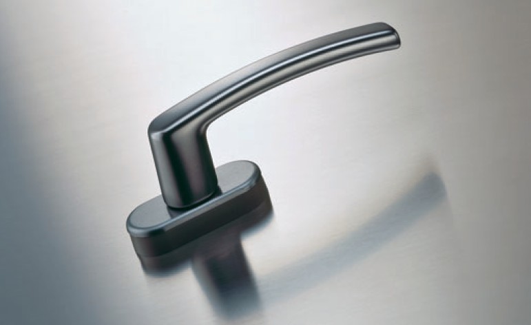 Roto handle in Titanium Matt Anodized